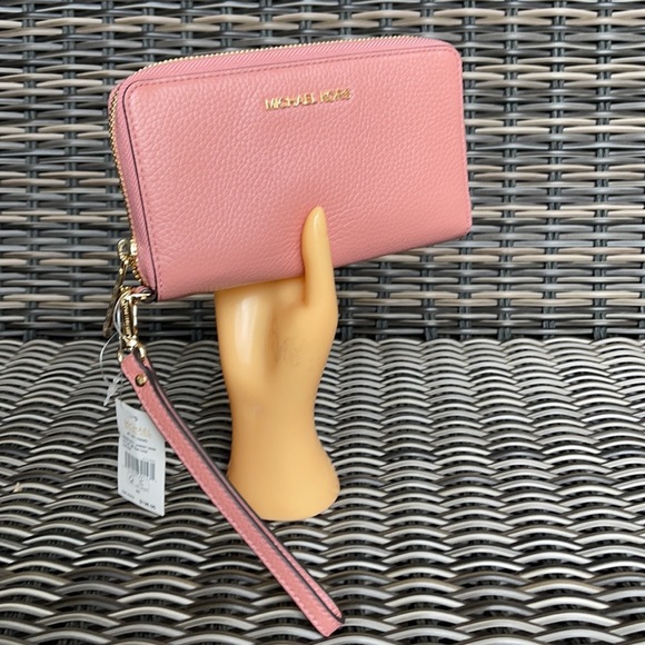 Michael Kors Large Flat MF Phone Case Leather Wallet in Sunset Rose - Picture 15 of 16